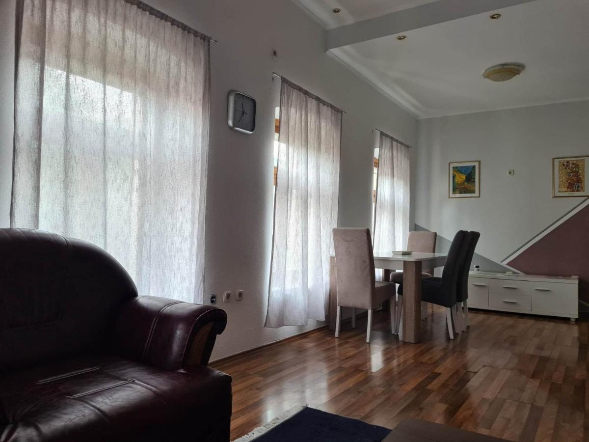 Stan Mostar-Mostovi Екстер'єр фото