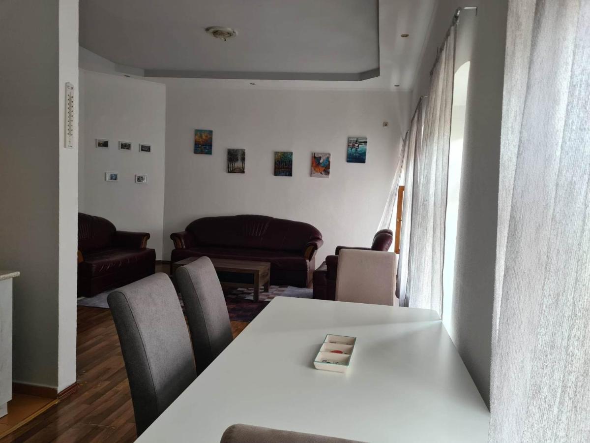 Stan Mostar-Mostovi Екстер'єр фото